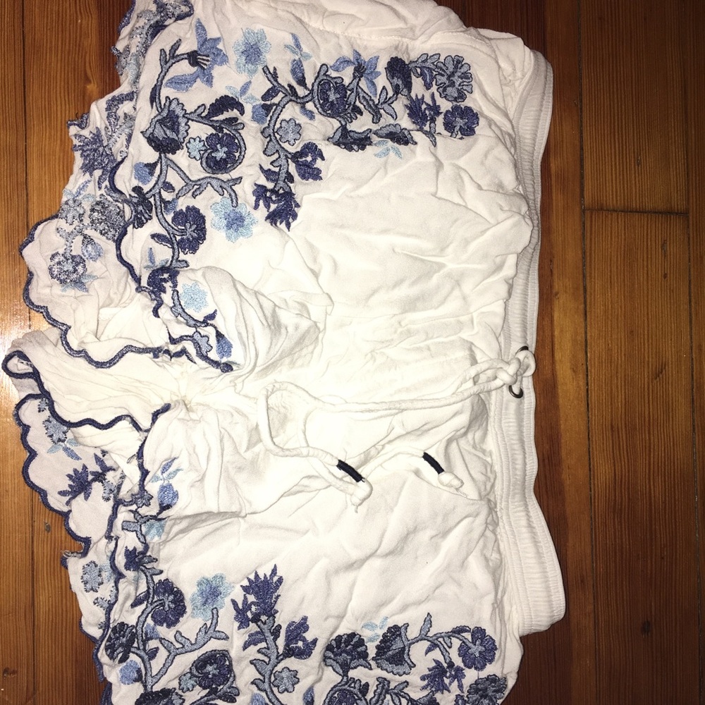 Abercrombie flowy shorts.